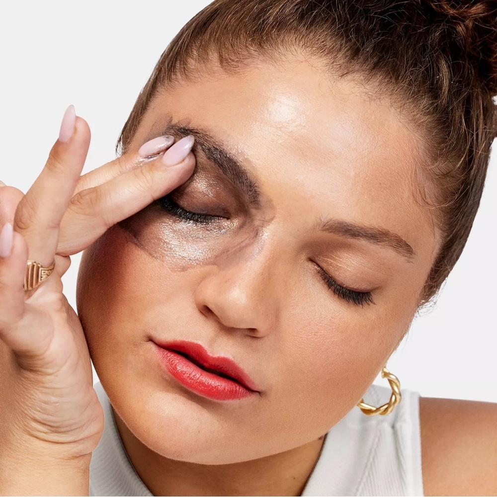 Clinique Take The Day Off Charcoal Cleansing Balm - Picture 4 of 7